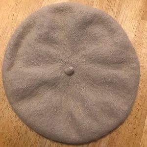 Tan beret